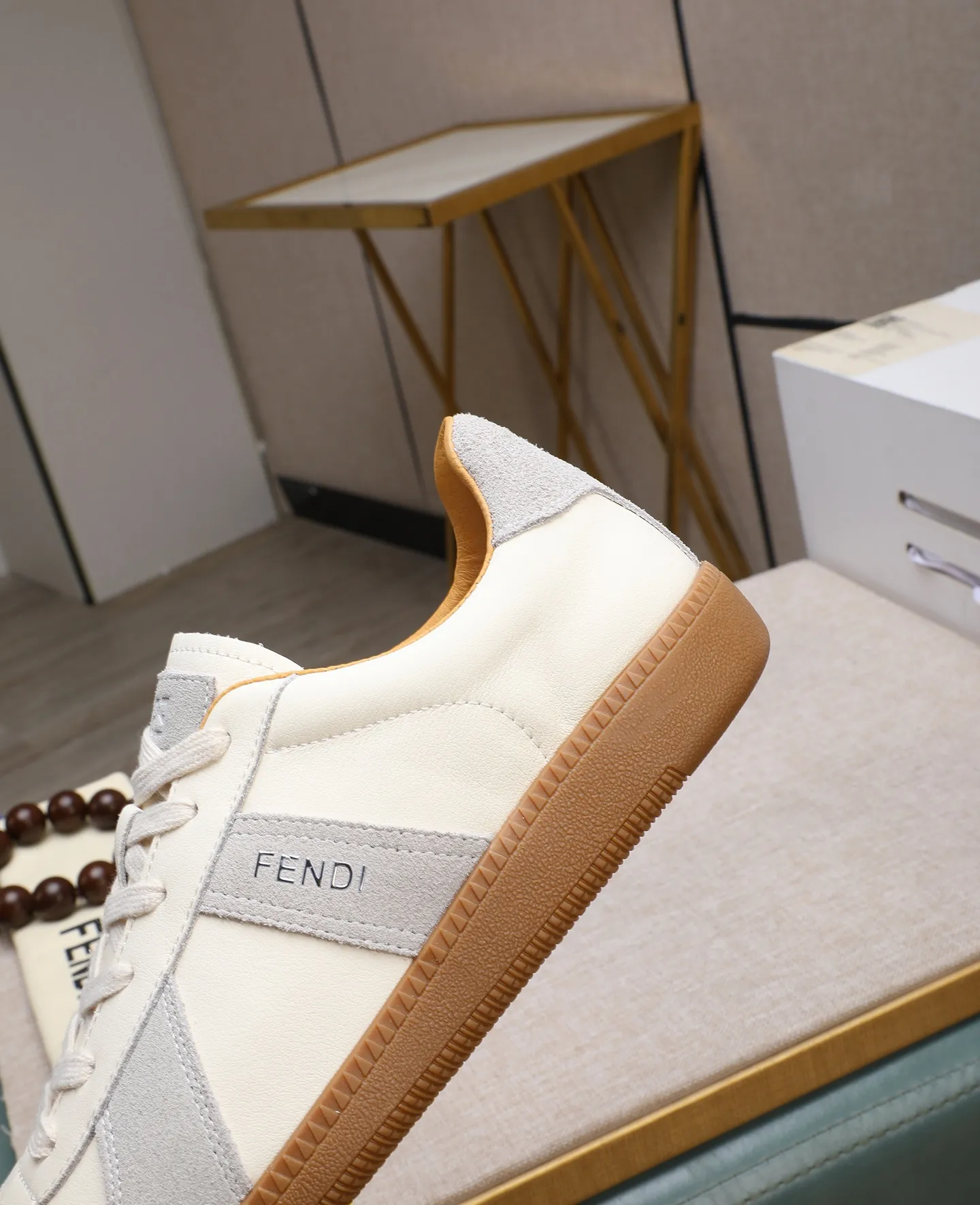 Men's shoes 💰420🕷🕷[FENDI] Fendi fashionable casual men's shoes 🇨🇳Original official website 1:1 model opening, new models are available first 💯Not high-profile but avant-garde, simple About low-key and fashionable, super versatile style 🌿 Made of original cowhide ➕ Pigskin lining 🎋 The version is comfortable on the feet, so rigorous for any small place, and the workmanship is first-class 🍍38-44 Large quantities in stock